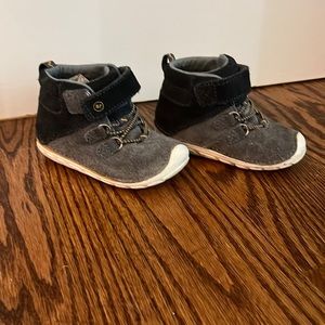 Stride Rite Baby Shoes - Size 4.5W